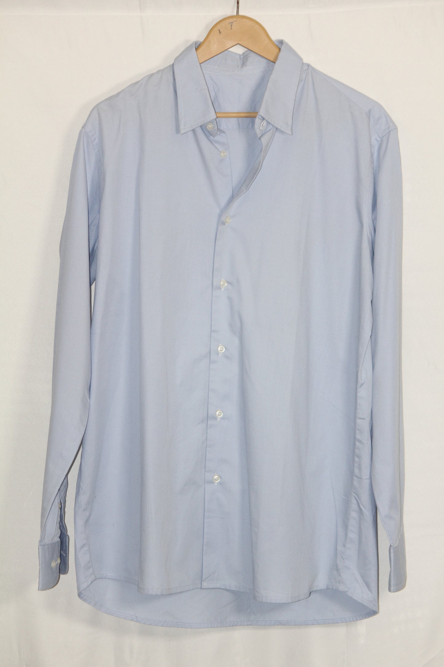 ThriftyFy Sky Blue Button Down Shirt – Medium