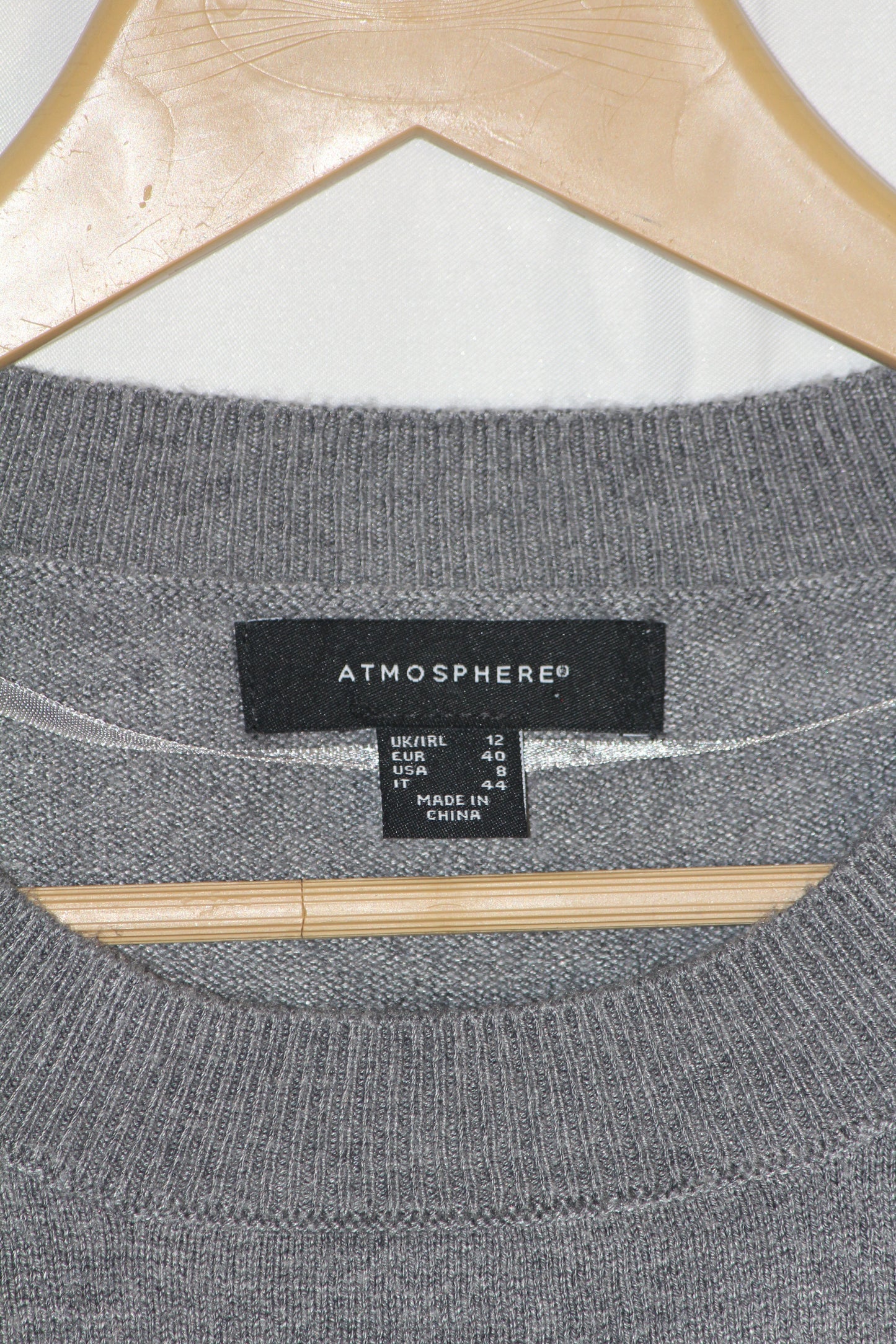 Atmosphere Grey and White Sweatshirt