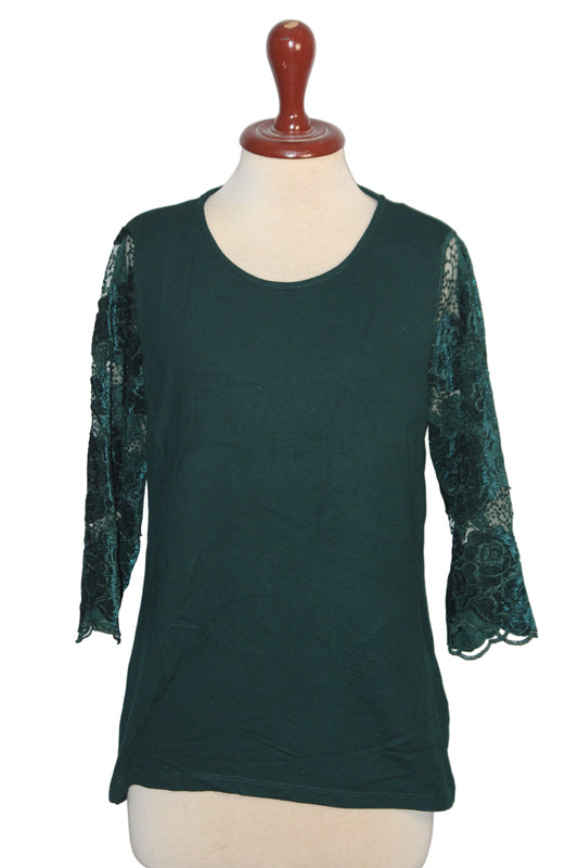 Tu Medium Sweatshirt