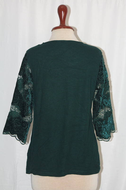 Tu Medium Sweatshirt