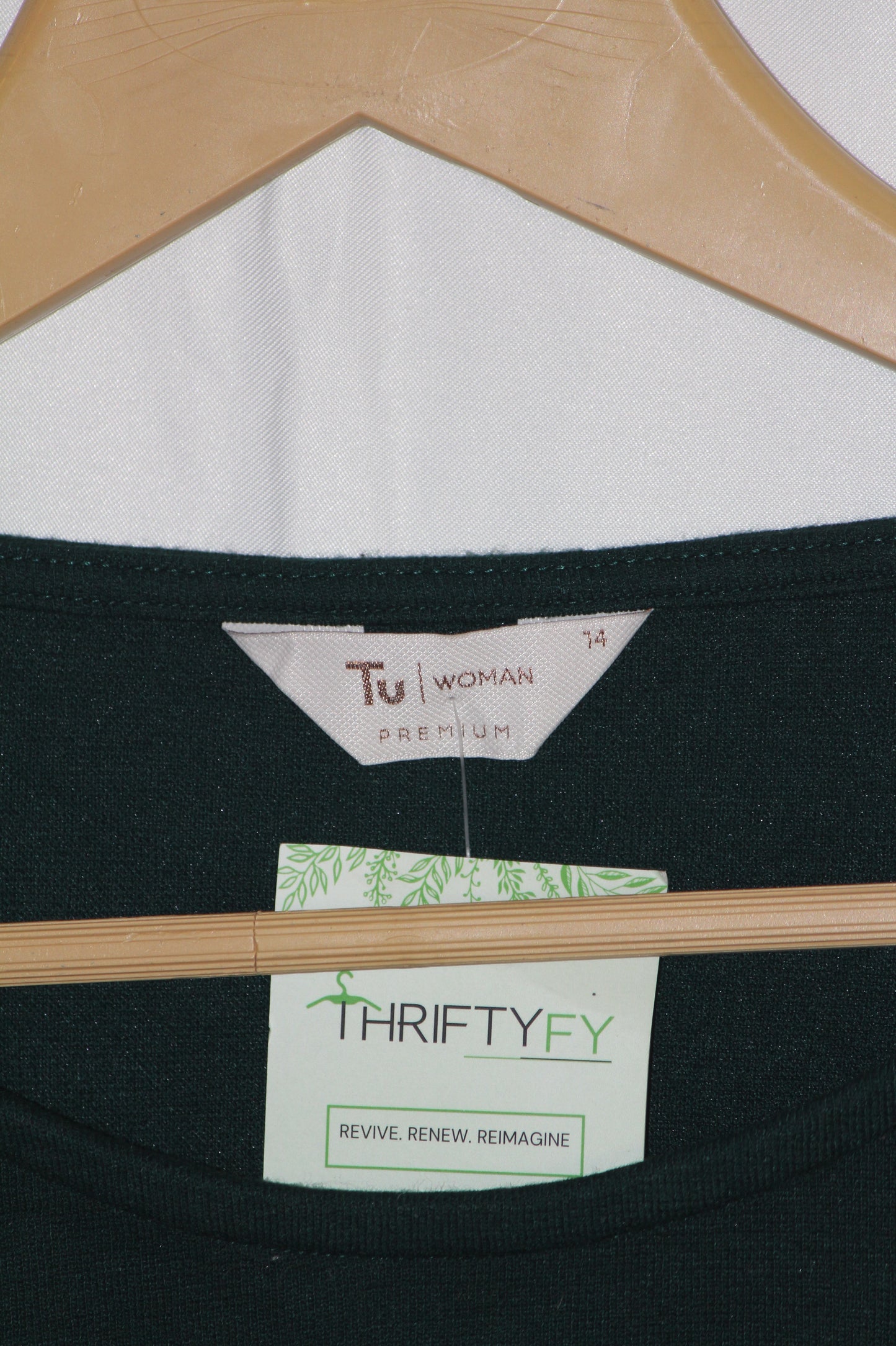 Tu Medium Sweatshirt