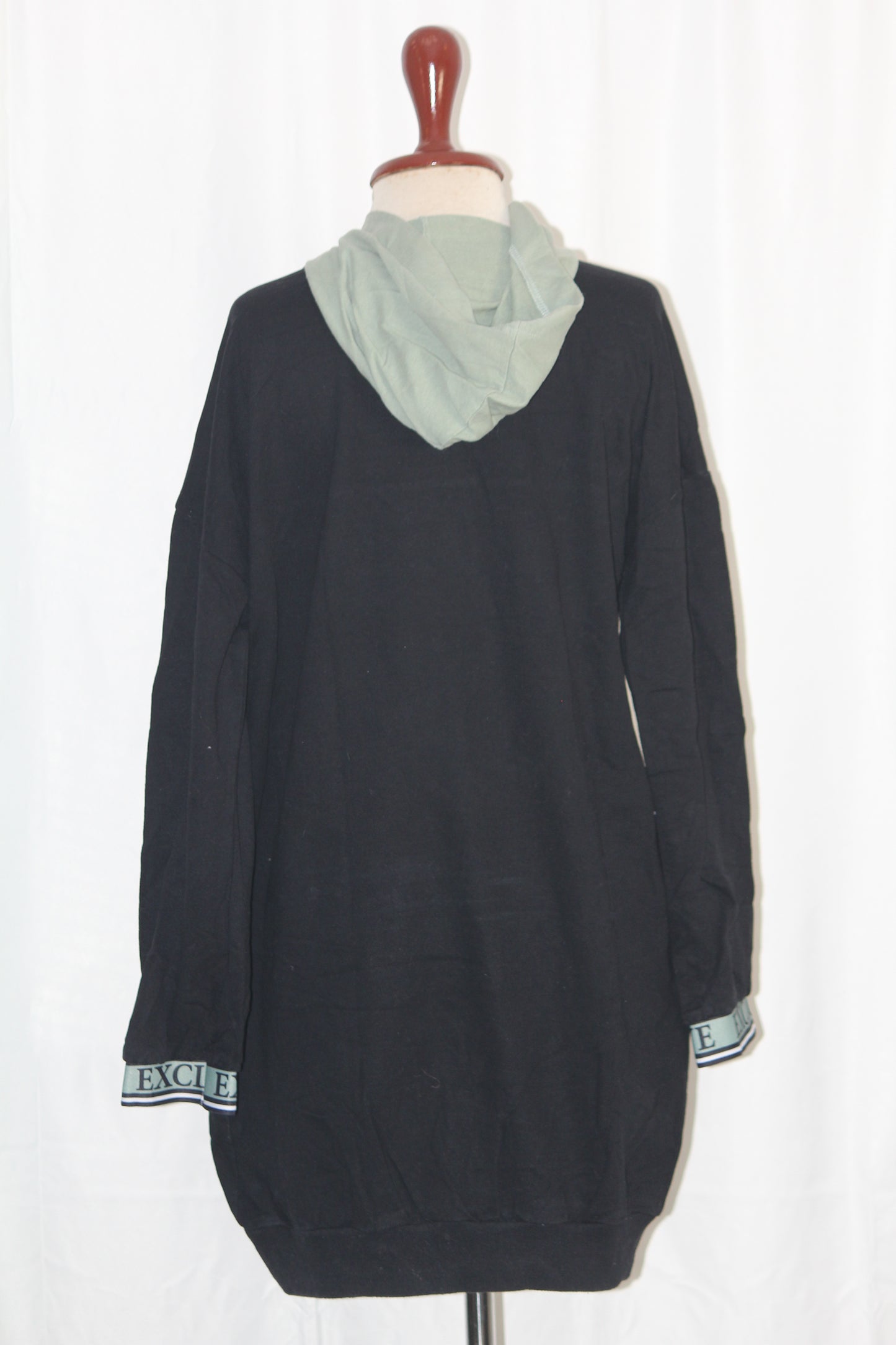 Select Black & Green Hoodie - XL