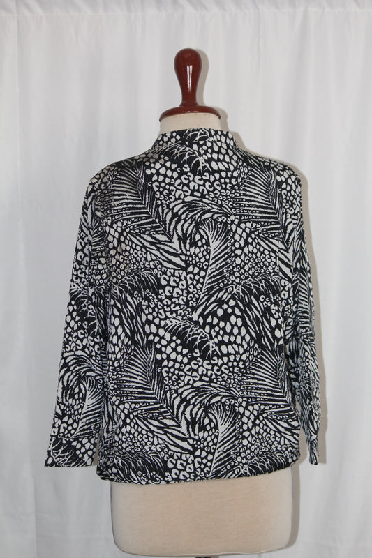 Thriftyfy Black and White Zipper Jacket