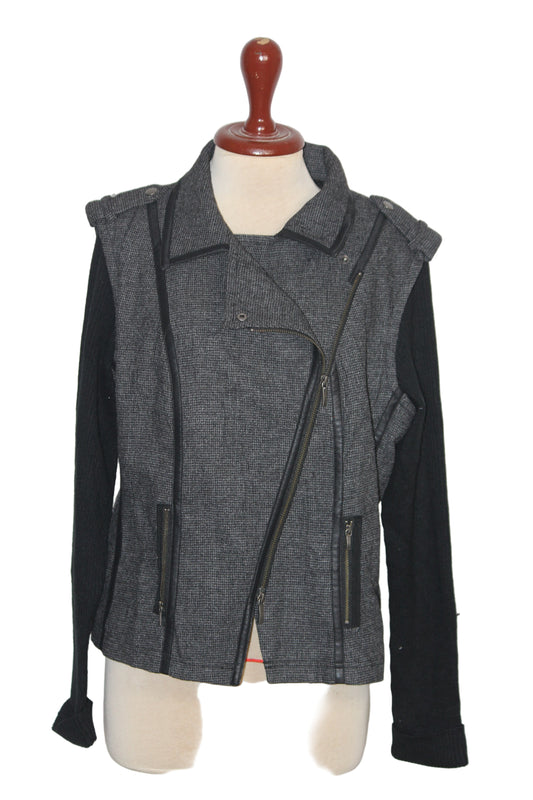 Bonita Black Zipper Jacket – Medium