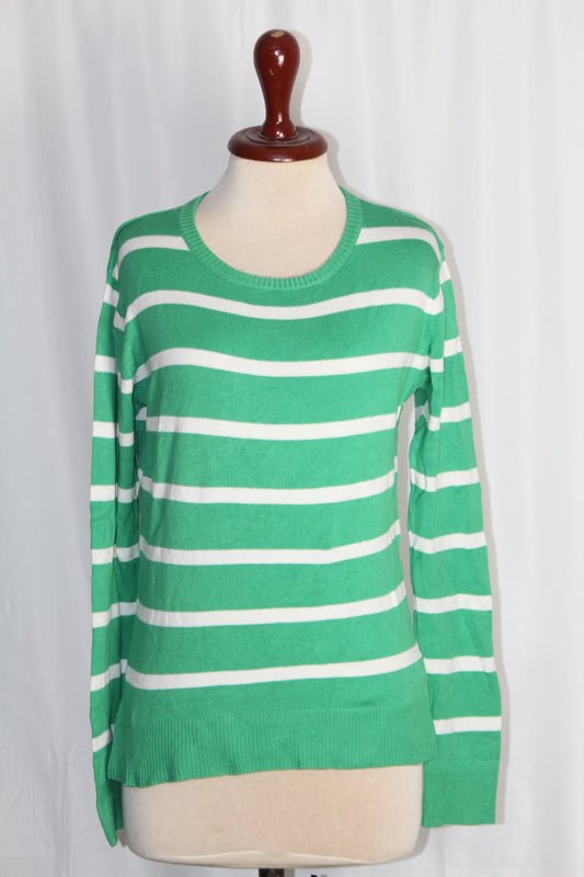Atmosphere Green & White Medium Sweater