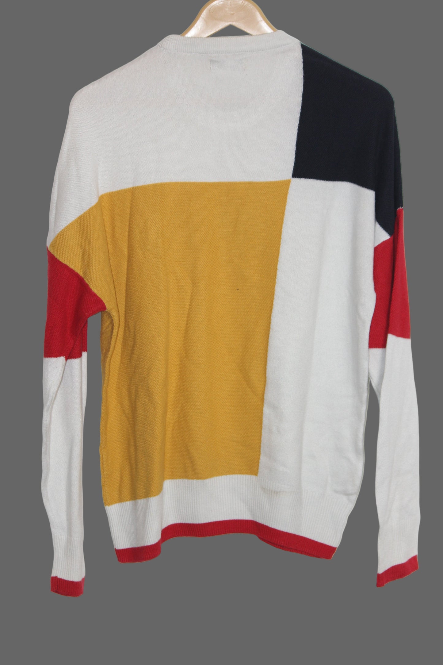 Zara Man Multicolor Sweatshirt - Medium