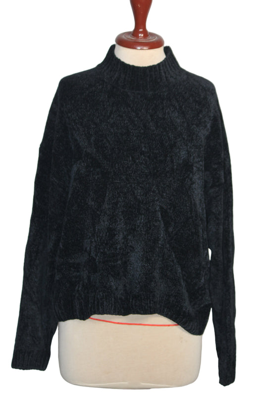 Classic Black Winter Sweater – FB Sister – Large