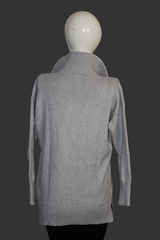 Classic White Knit Sweater – NEXT – Small