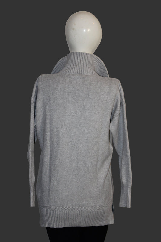 Classic White Knit Sweater – NEXT – Small