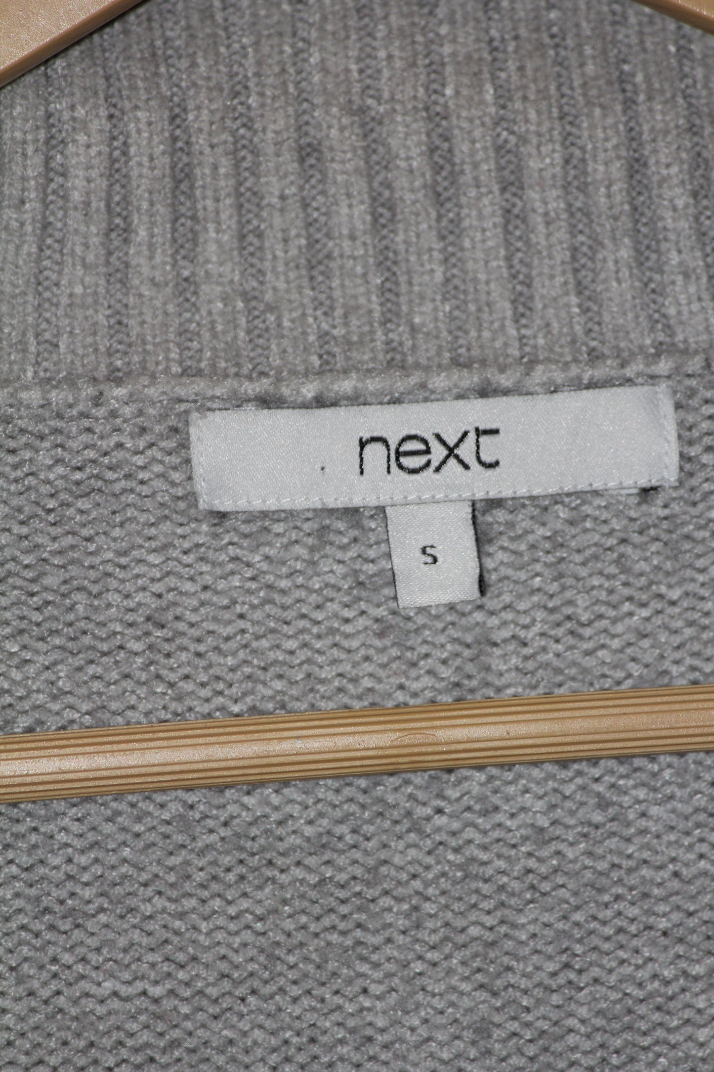Classic White Knit Sweater – NEXT – Small