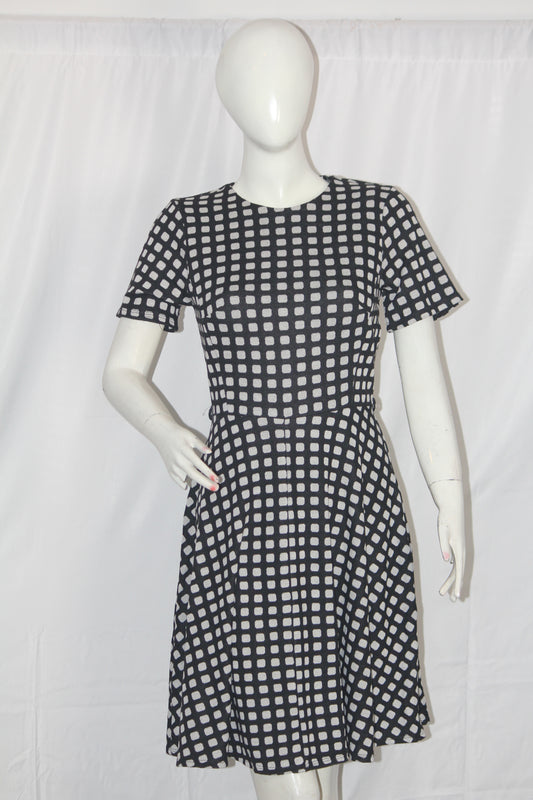 Dorothy Perkins Black & White Square Print Half Sleeve Bodycon – Large
