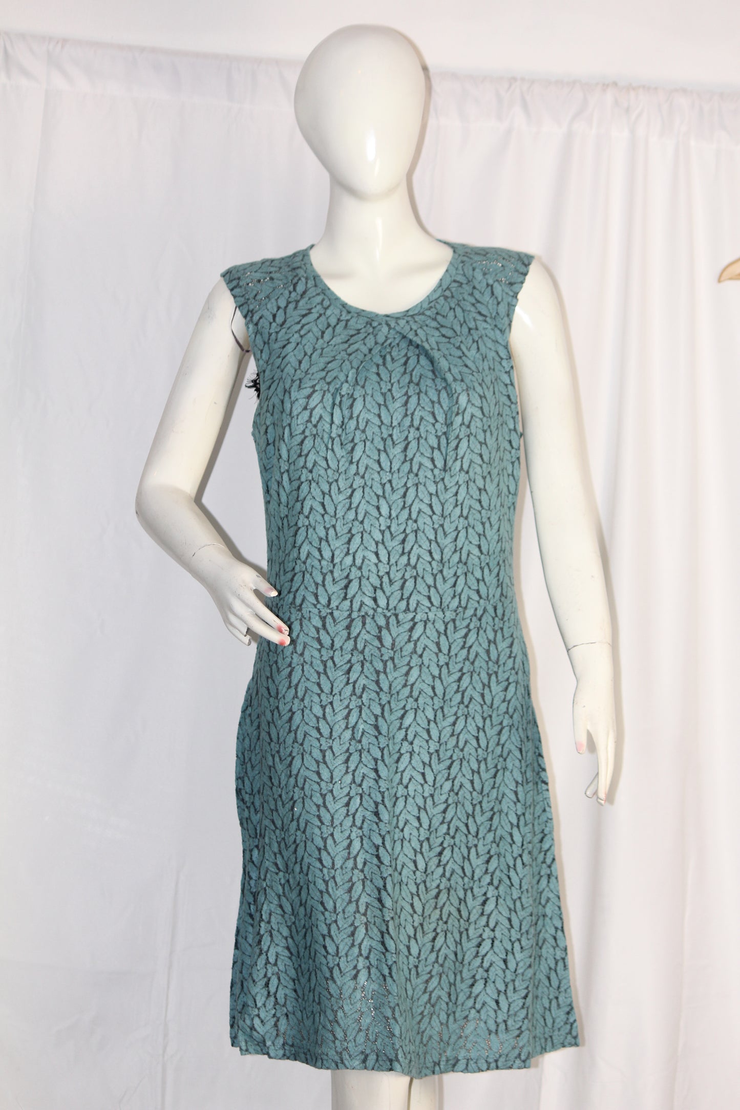 Lily & Me Feroza Sleeveless Bodycon – Medium
