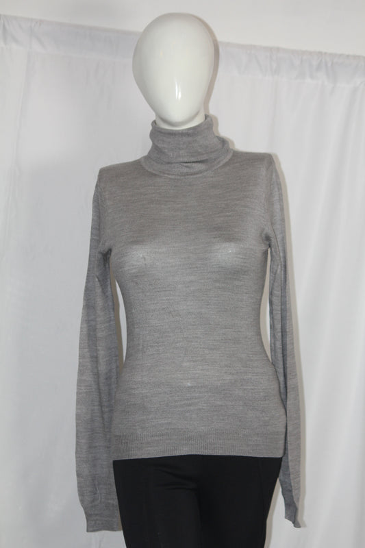 Uniqlo Silver High Neck (Medium)