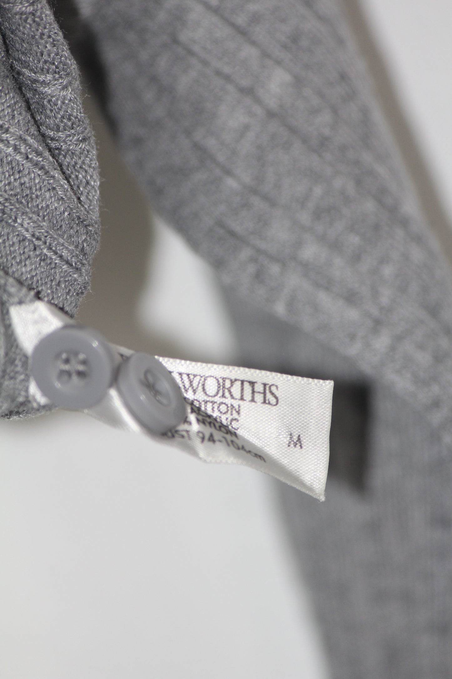 Woolworth Gray High-Neck (Medium)