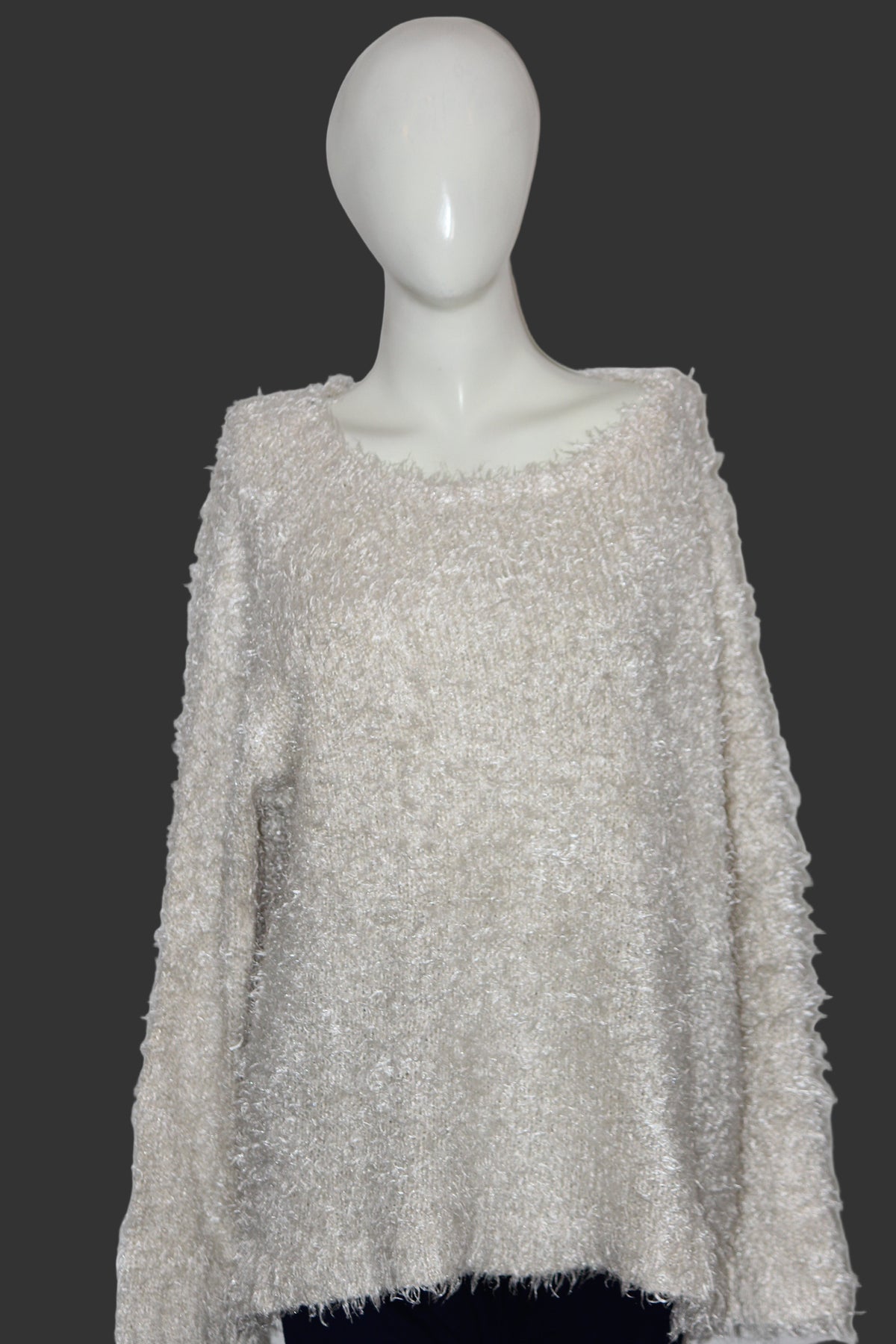 White Winter Knit Sweater – Atmosphere – Large