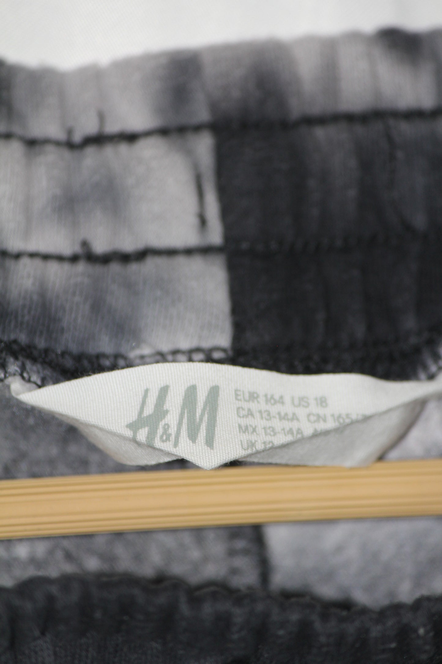 H&M Black & White Printed Trouser – Medium