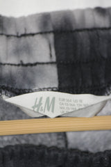 H&M Black & White Printed Trouser – Medium