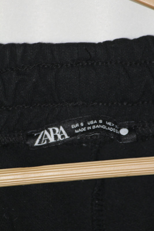 Black Women’s Trouser by Zara – Small