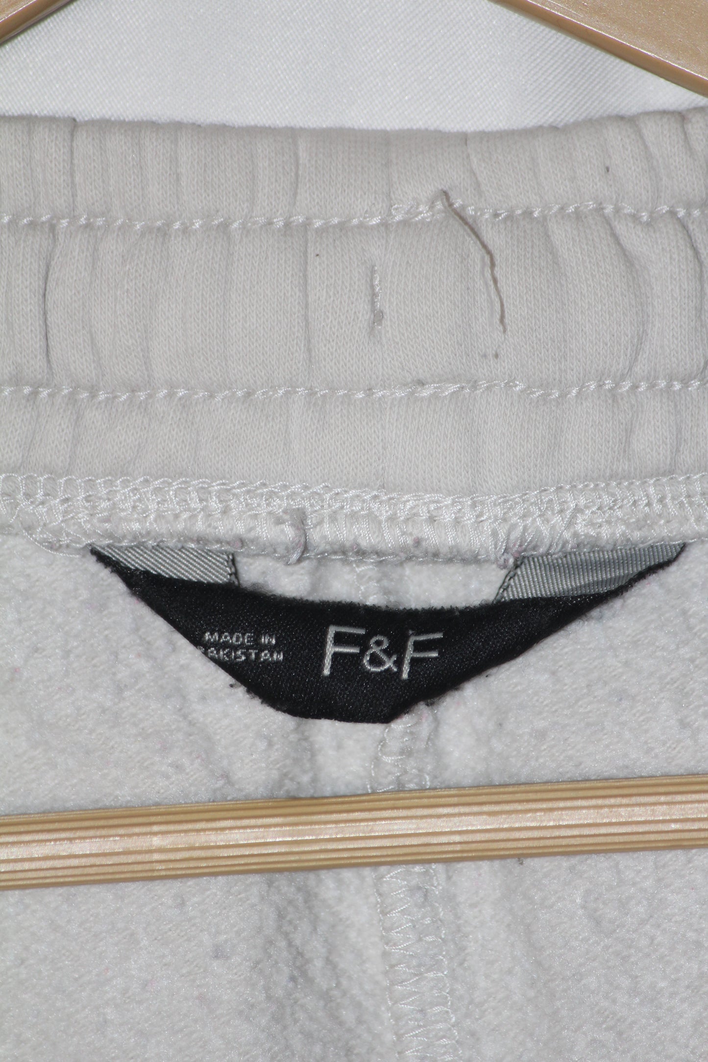 F&F White Men’s Trouser – Small
