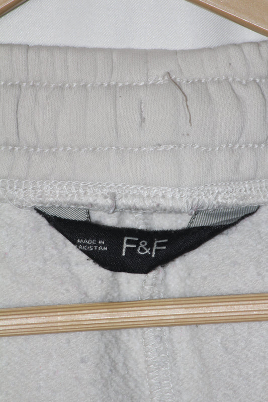 F&F White Men’s Trouser – Small