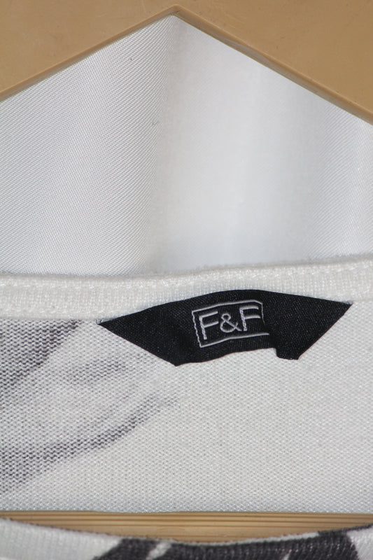 F&F White Floral Half-Sleeve Sweatshirt – Medium