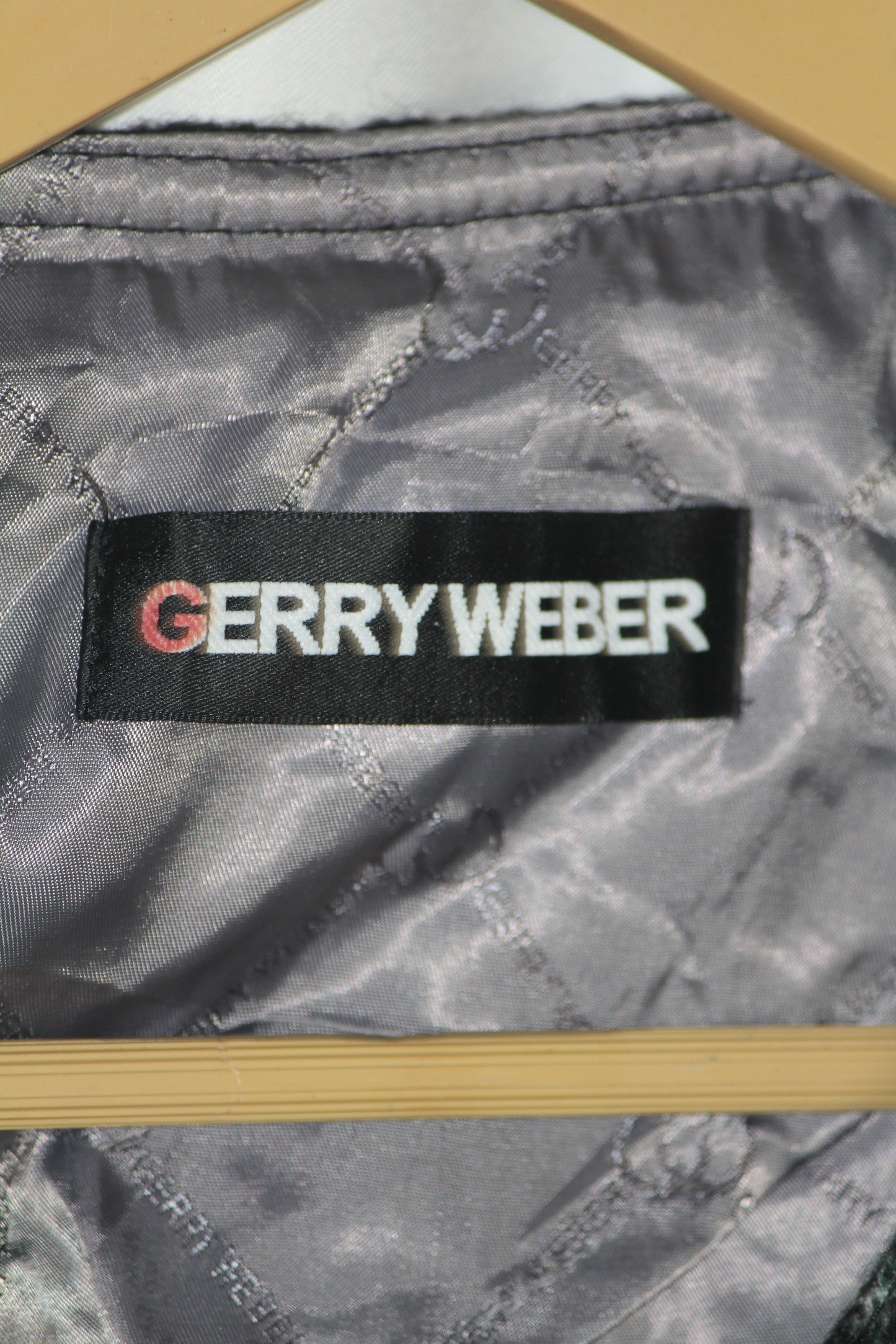 Gerry Weber Black & Green Checkered Jacket – Large