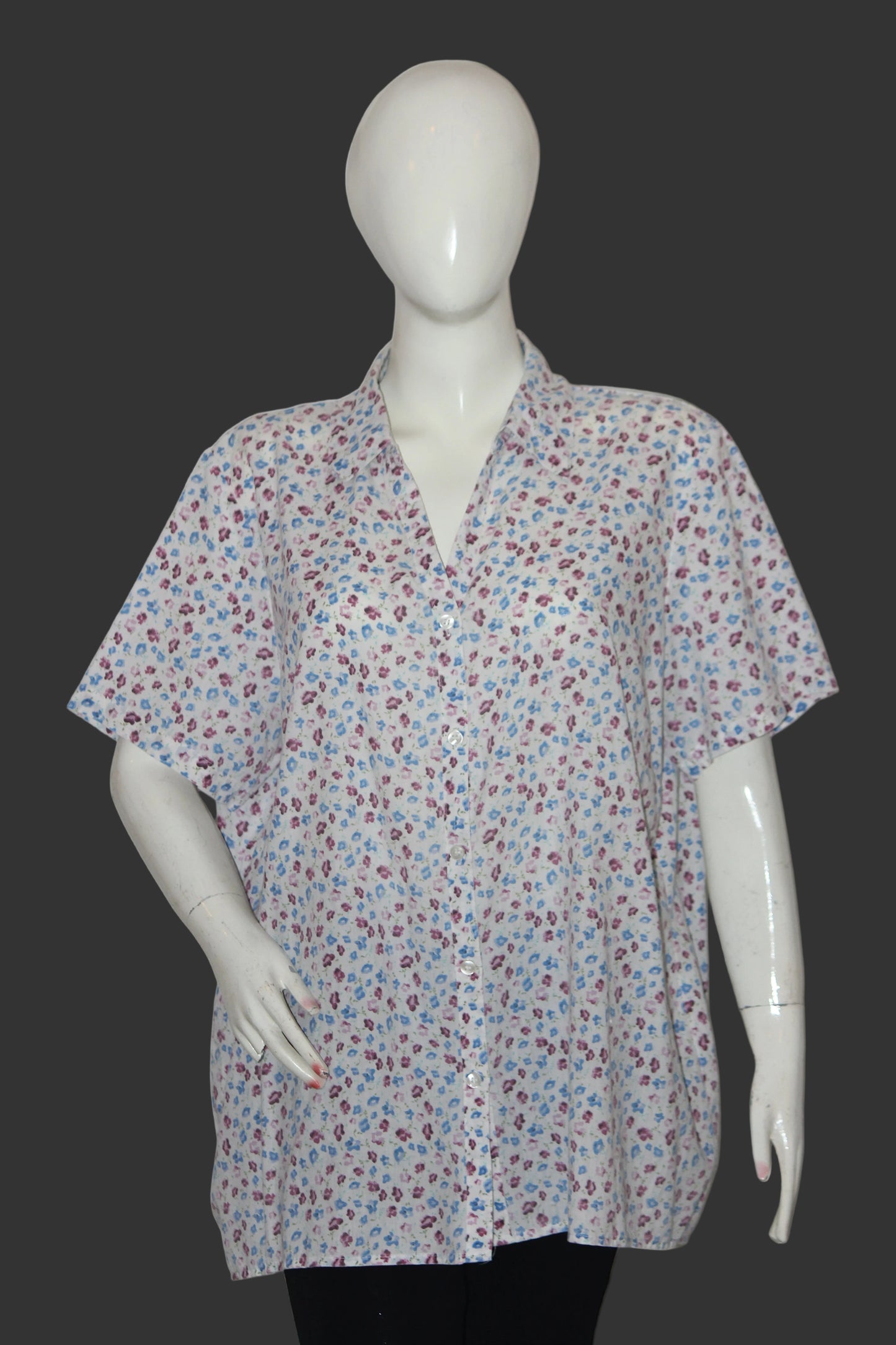 Garden Grace – Margaret Travers White Floral Button Down Shirt