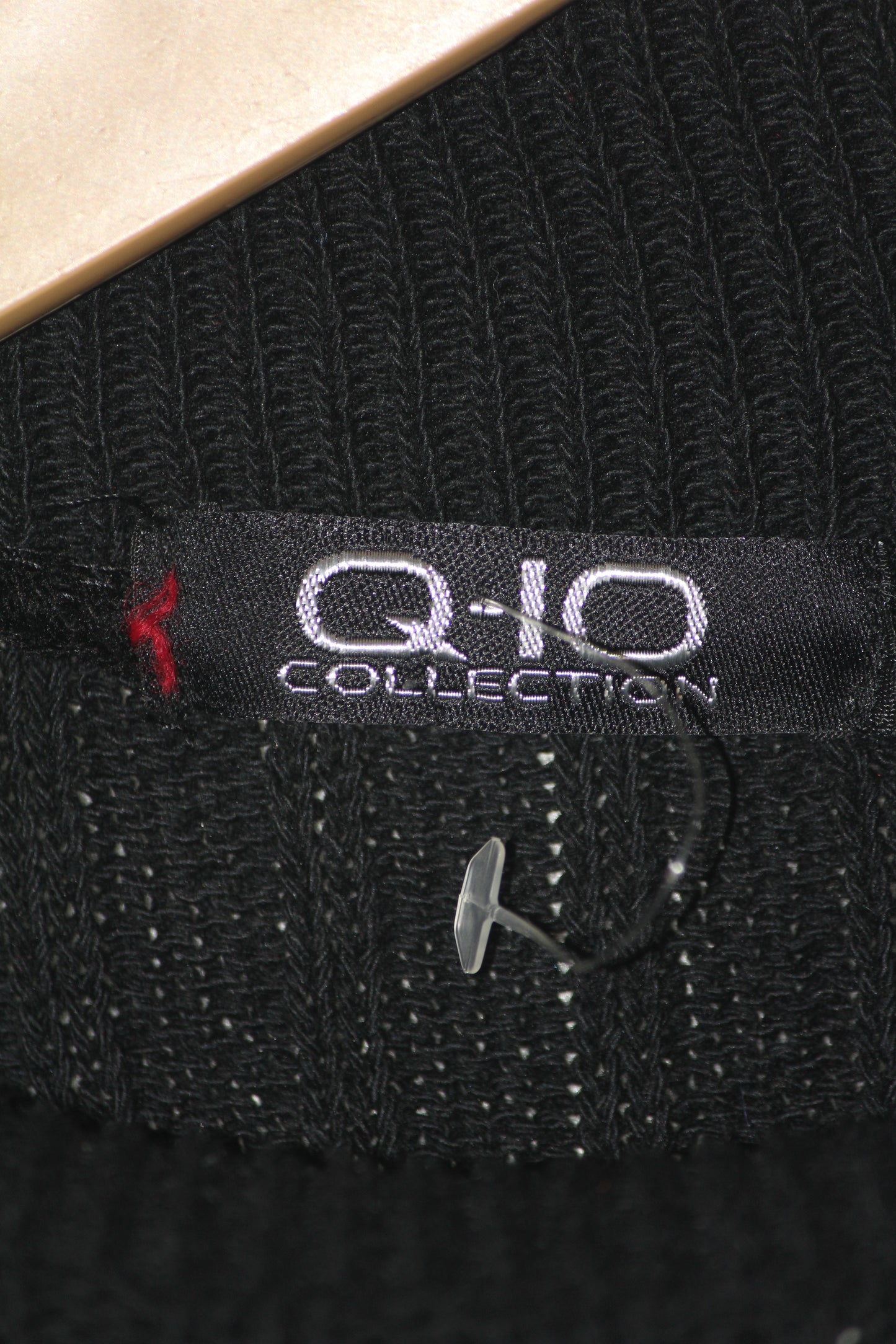 Q10 Black Sleeveless Stretch Bodycon Dress