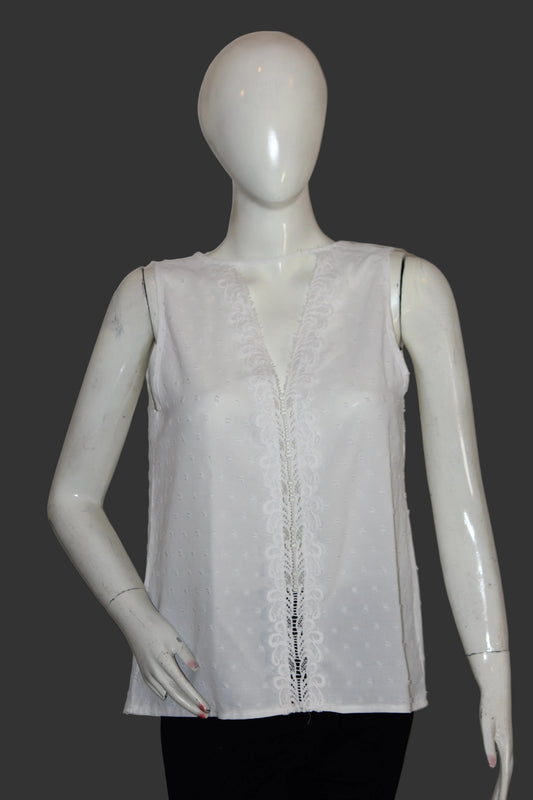 Shein White Crochet Pattern Crop Top – Medium