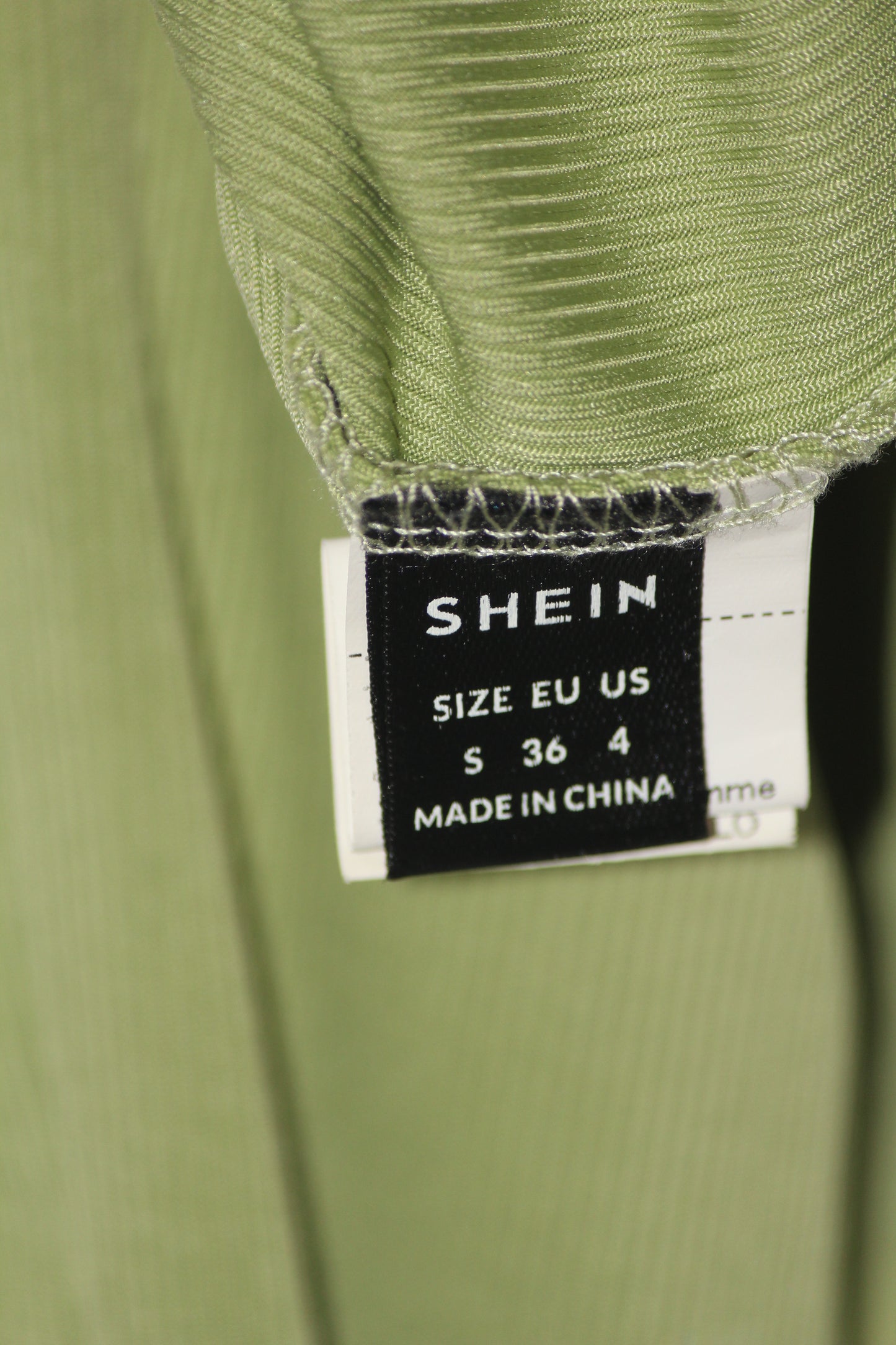 Light Green Full Sleeve Crop Top – Shein (Small)
