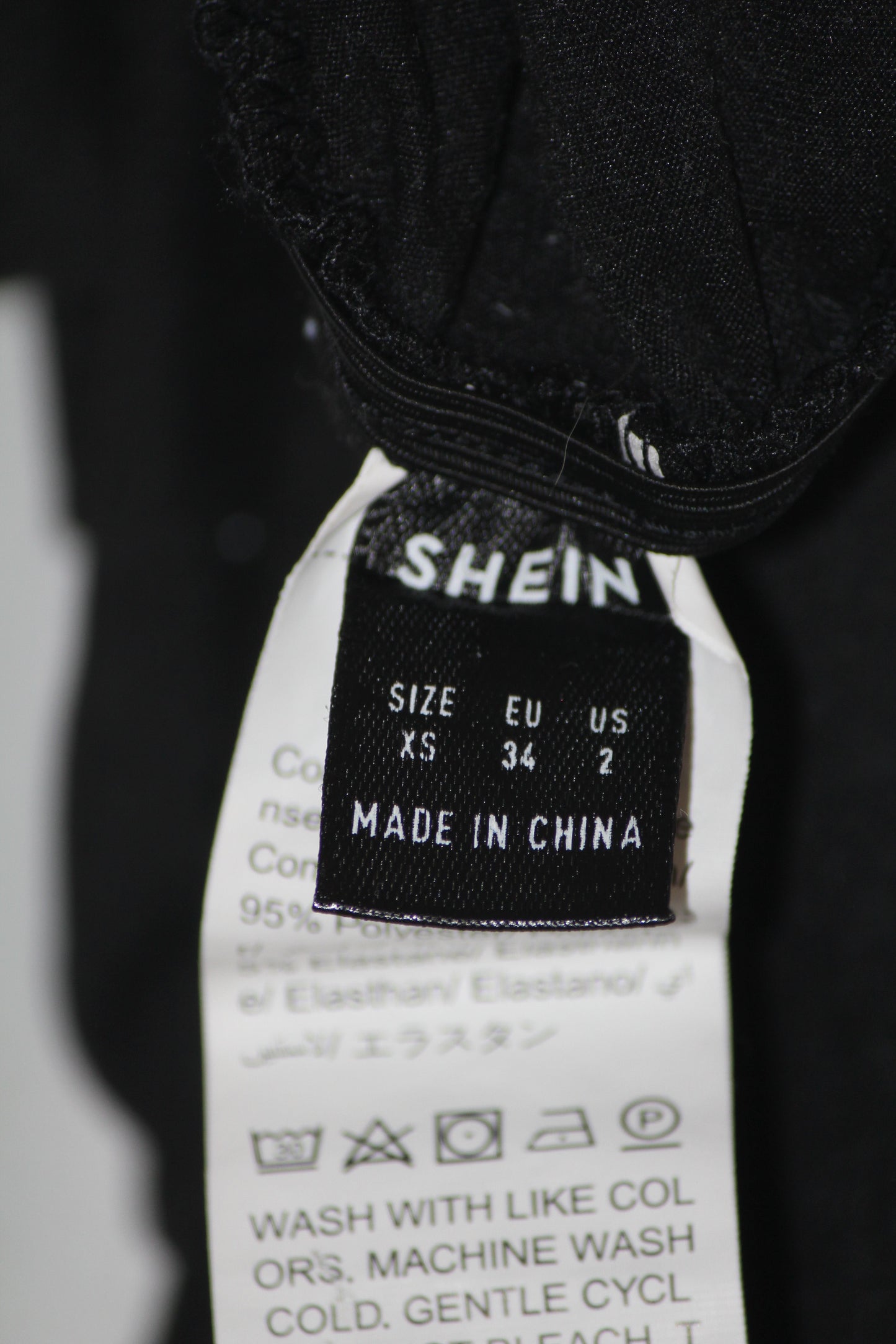 Shein Black Graphic Tank Top – XS (Printed Style)