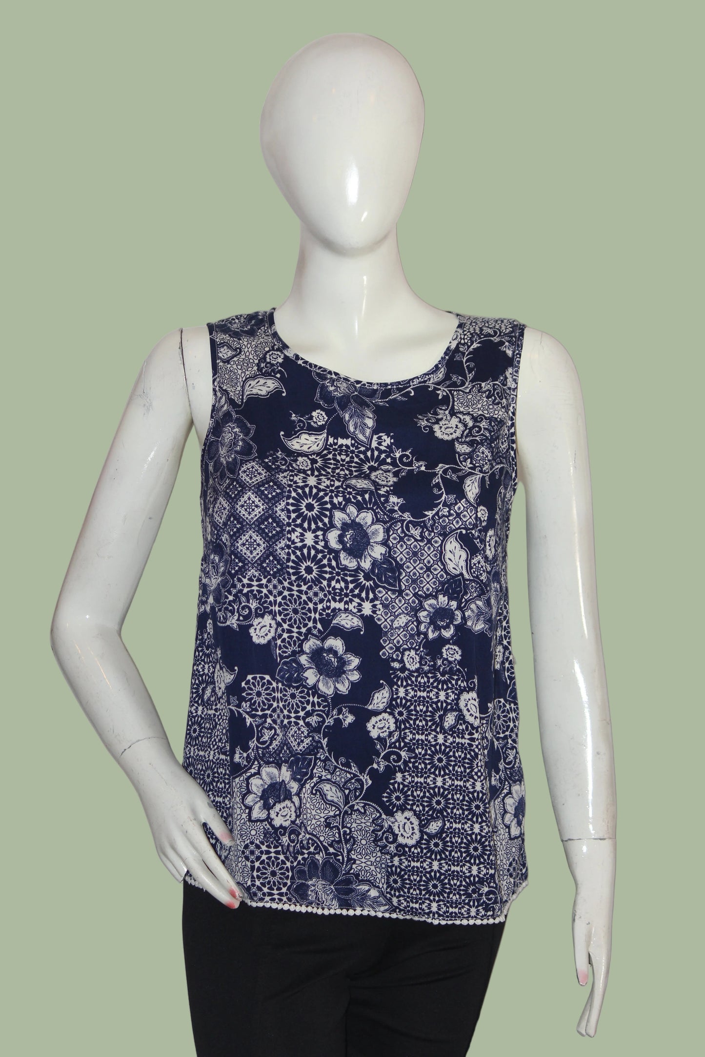 Thriftyfy Blue Floral Tank Top – Medium (Summer Style)