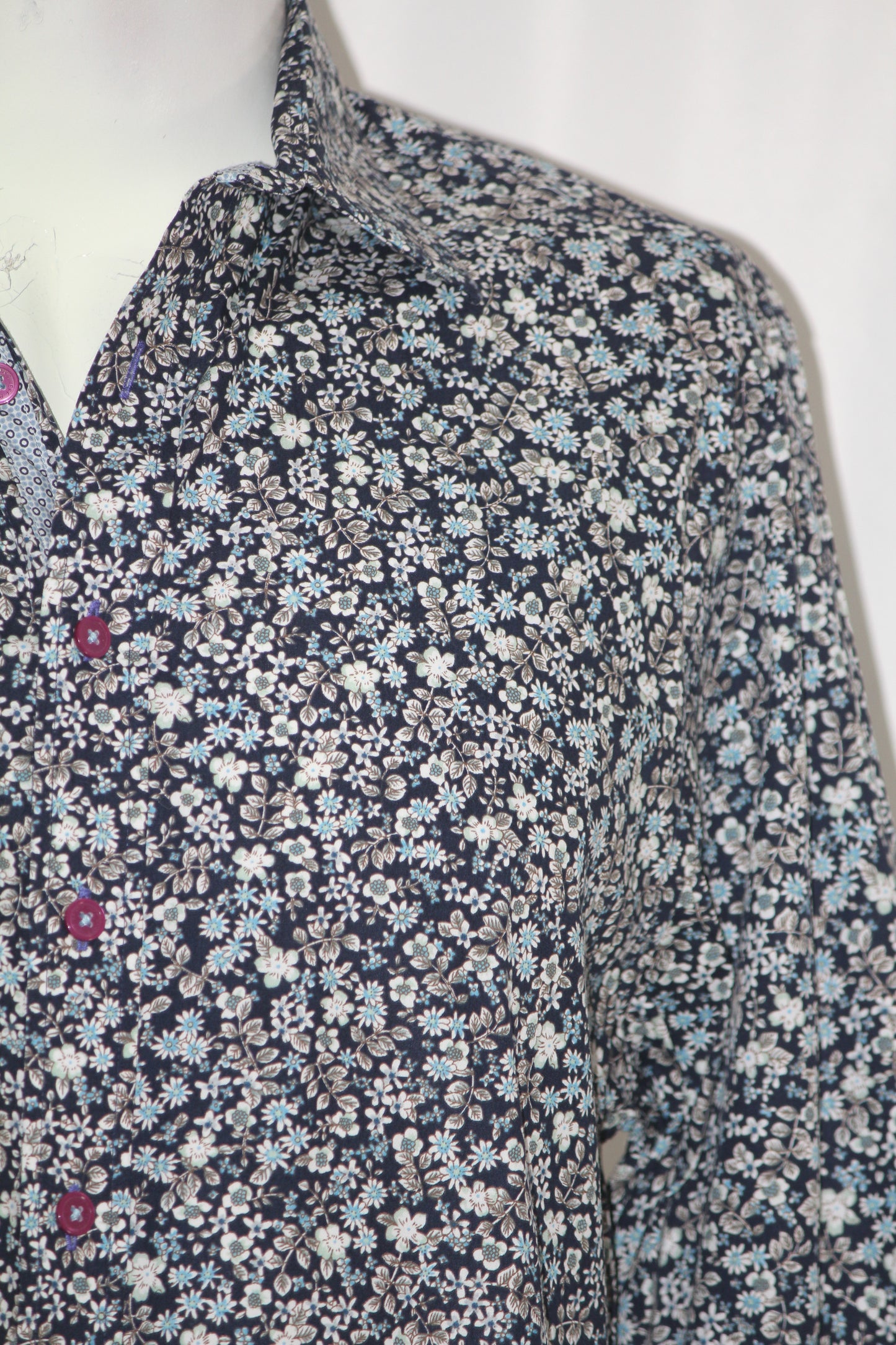 Jeff Banks Black & White Floral Shirt – Large