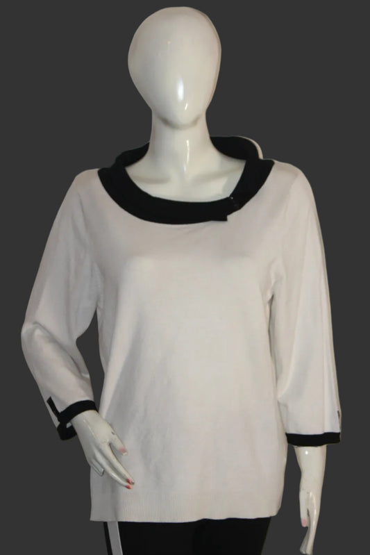 Thriftyfy Full-Sleeve White Winter Blouse with Black Collar – Classic Elegance Redefined
