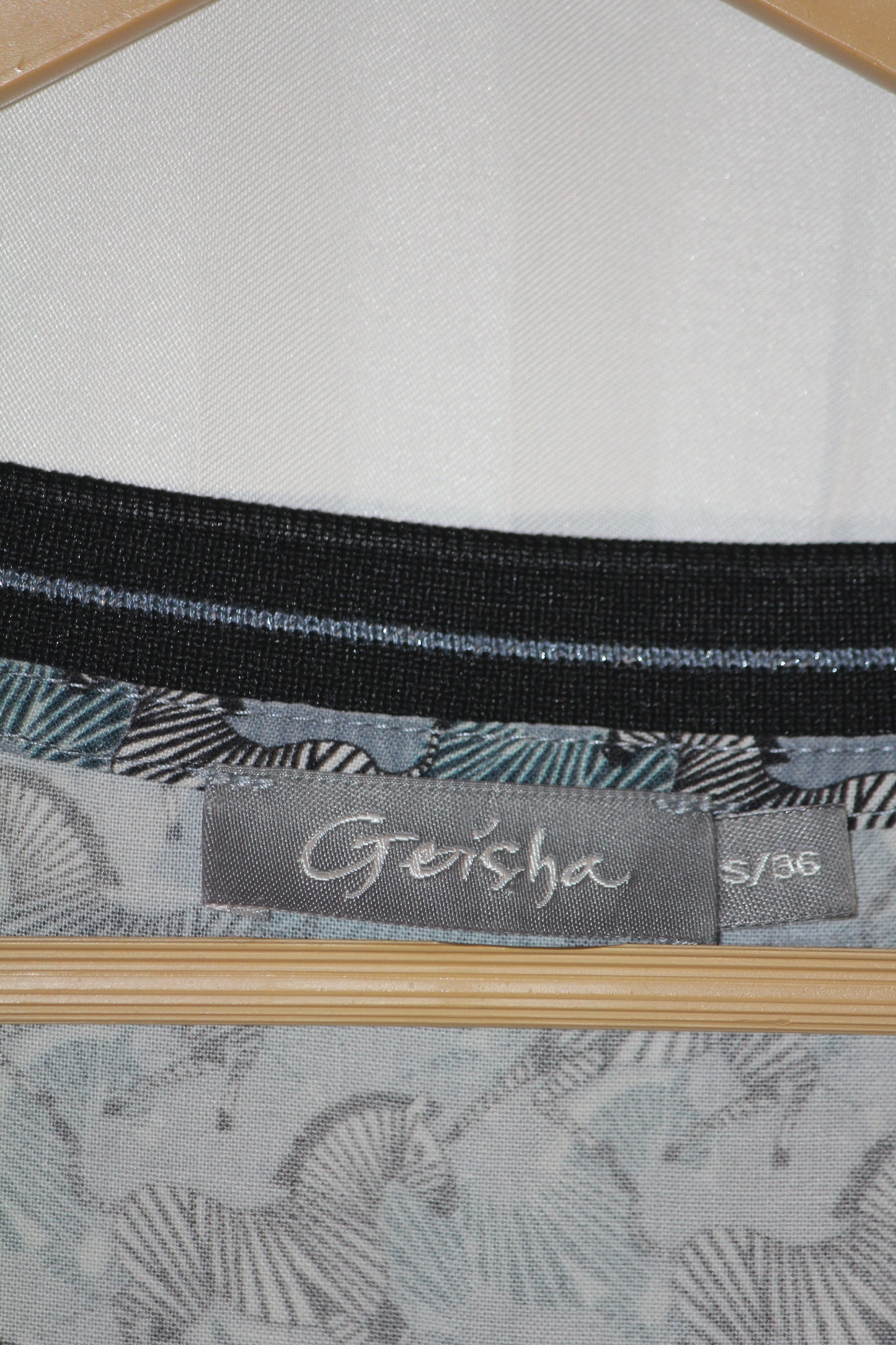 Geisha Grayish Blue Zebra Print Blouse