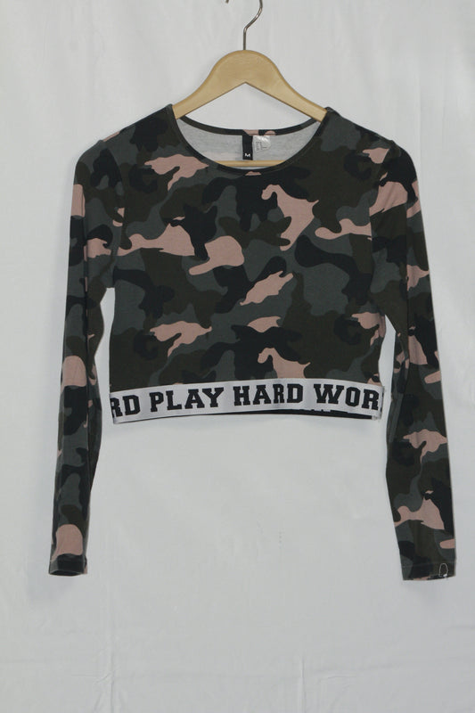 H&M Camouflage Crop Top - Medium