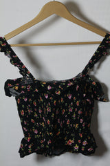 Forever 21 Black Floral Crop Top - Medium