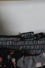 Nasty Gal Black Floral Crop Top - Small