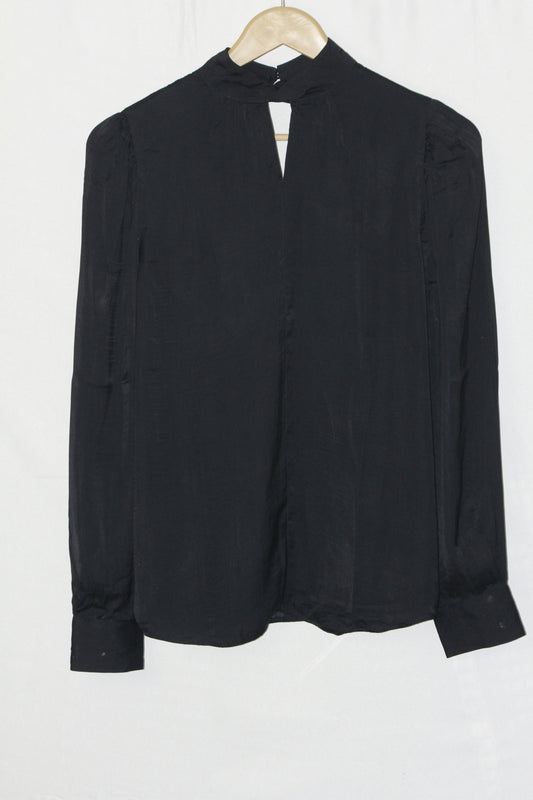 Effortless Elegance: Black Full-Sleeve Blouse-XS