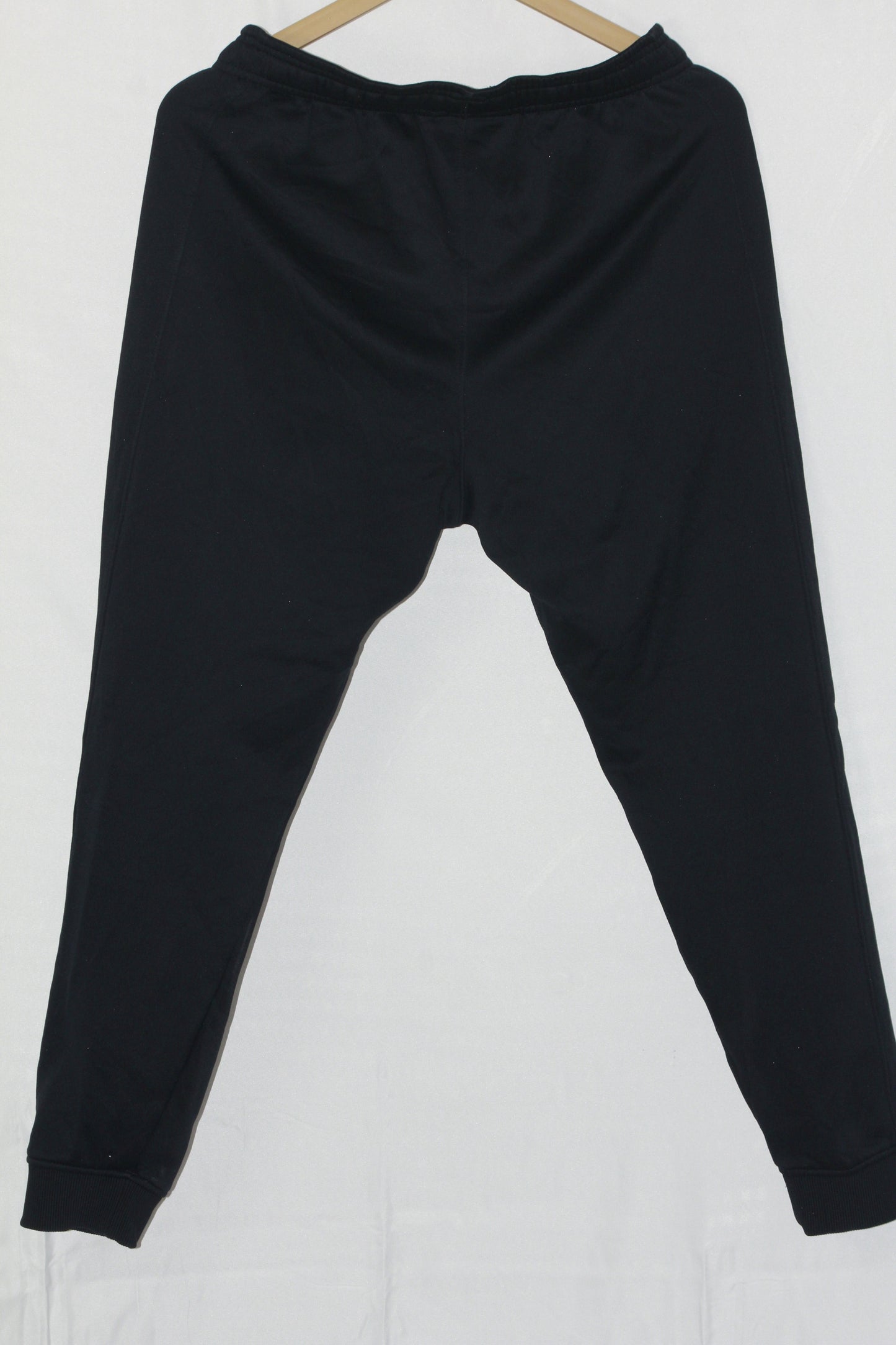 Under Armour HyperCool Training Trouser – Black