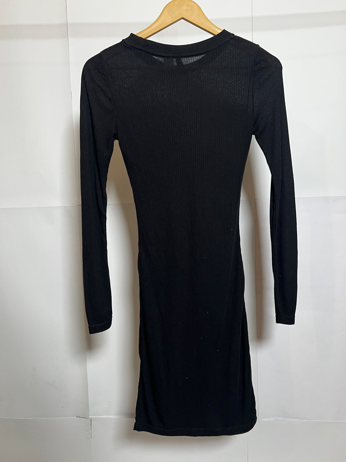 Essential Black Full-Sleeve Bodycon