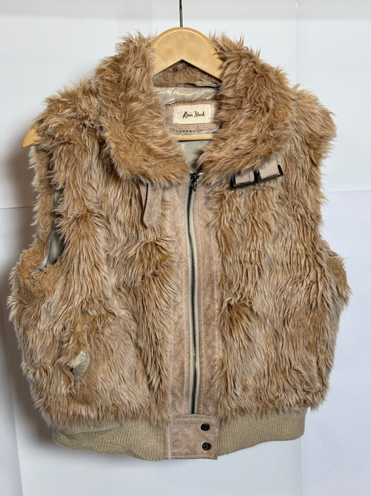 Khaki Chic Sleeveless Fur Jacket