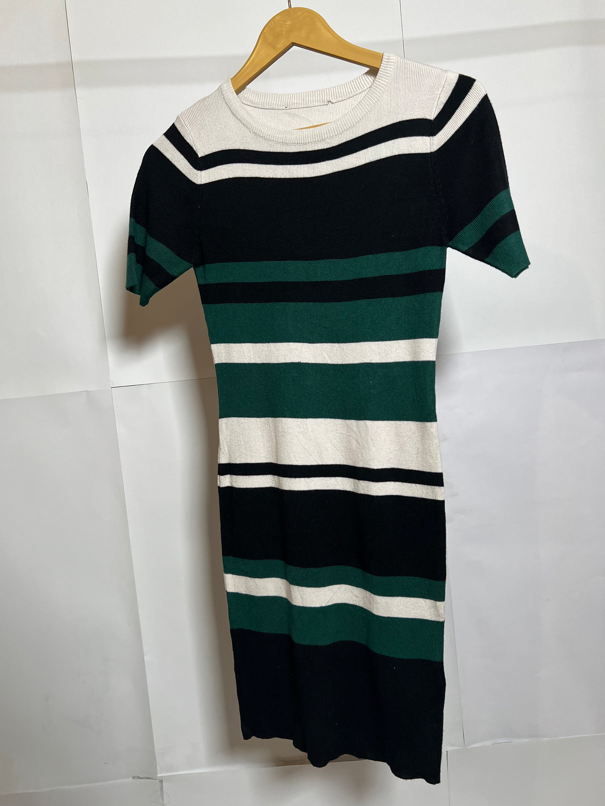 Dual-Tone Green & Black Bodycon